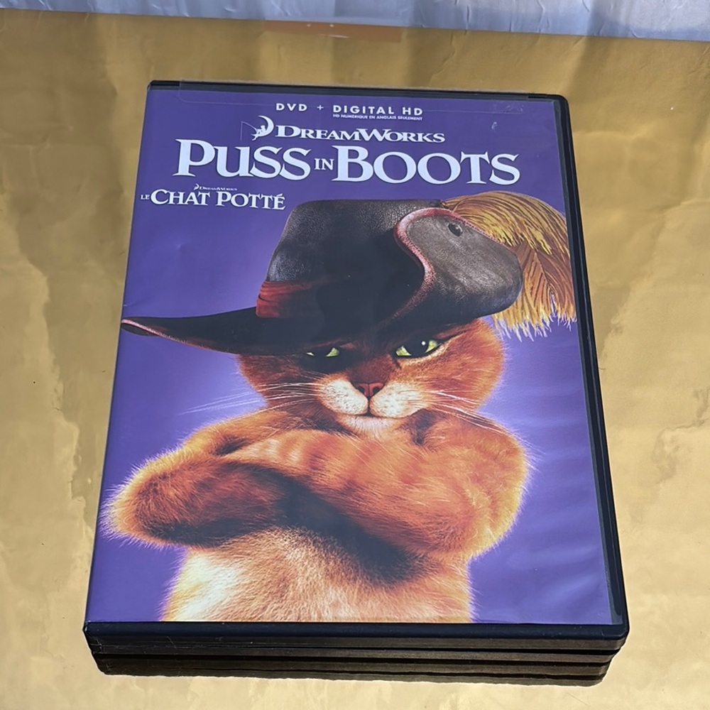 DreamWorks Puss in Boots DVD